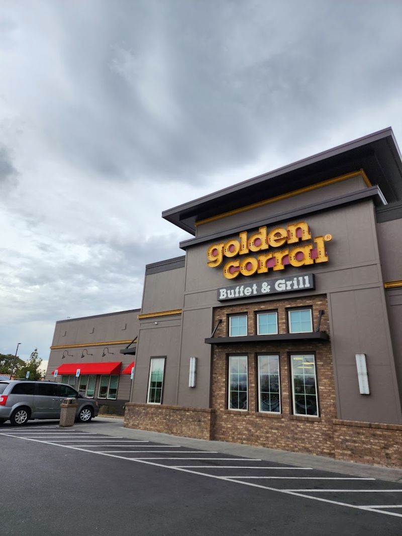 Golden Corral Buffet & Grill