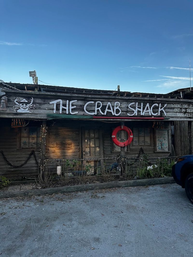 This No-Frills Restaurant In Georgia Has Famous Seafood Known Throughout The State - Decor Hint Consistent Award-Winning Recognition Since 1998