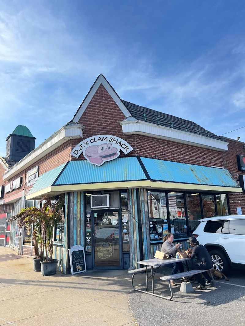 DJ's Clam Shack