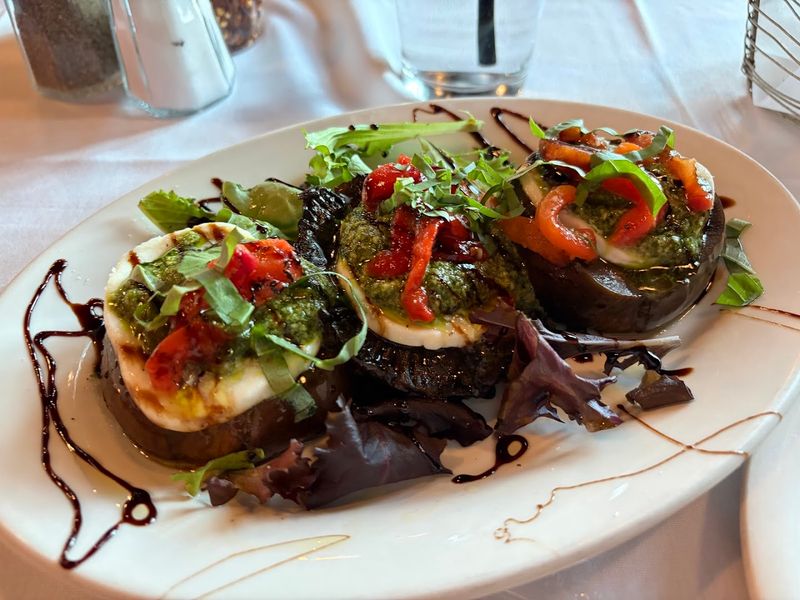 Vic's Italian Restaurant & Pizzeria