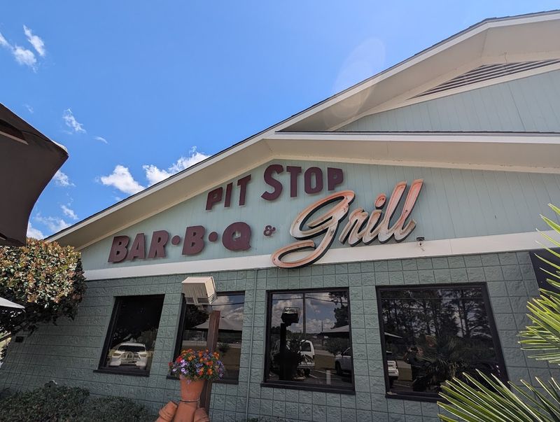 People Drive From All Over Georgia To Visit This Legendary BBQ Joint - Decor Hint A Prime Location Right Off I-75 in Georgia