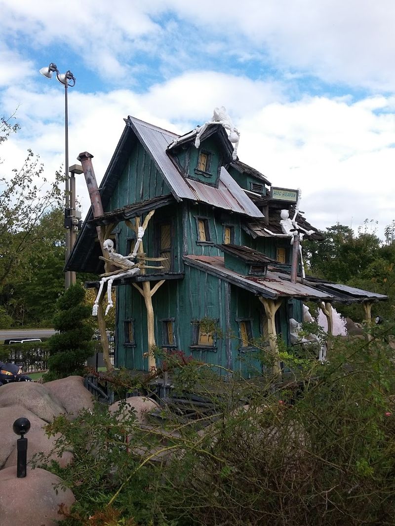 Convenient Location in Roswell with Easy Access