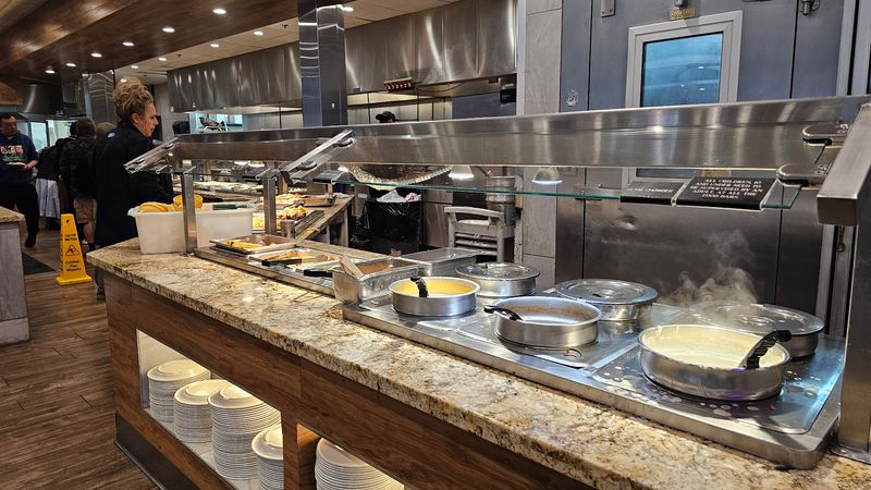 This California Seafood Buffet Is Worth The Drive For Crab This April - Decor Hint Pricing And Value