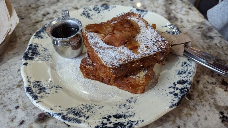 Seasonal Menu That Changes With Georgia's Harvest