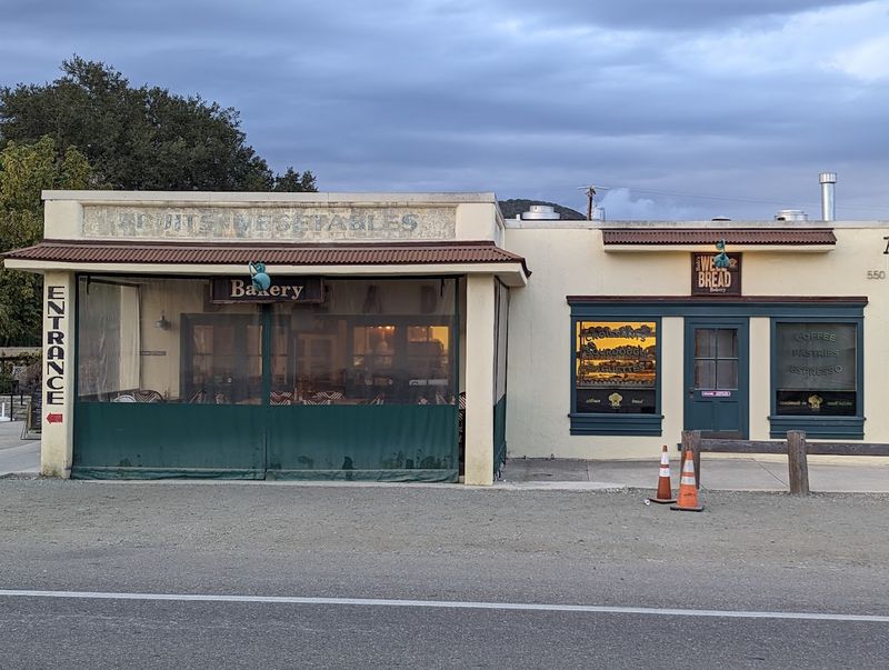 Bob's Well Bread Bakery, Los Alamos