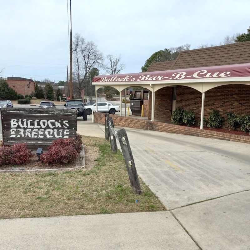 10 Budget-Friendly North Carolina BBQ Joints That Never Miss - Decor Hint Bullock's Bar-B-Cue, Durham