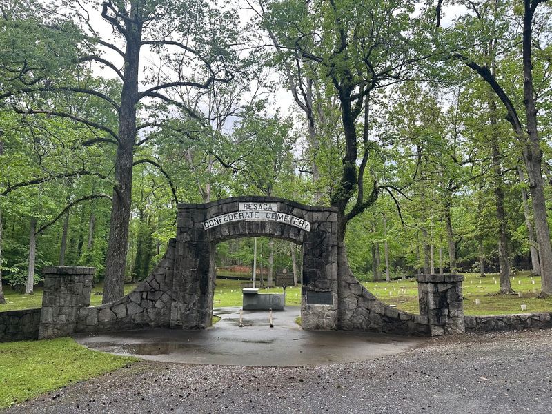 11 Eerie Abandoned Places In Georgia That Feel Like Time Capsules - Decor Hint Resaca Confederate Cemetery, Resaca