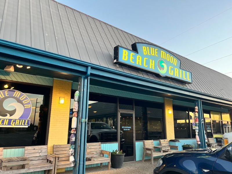 Blue Moon Beach Grill, Nags Head