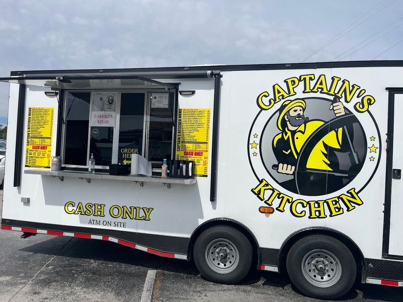 North Carolina's Crystal Coast Shrimp Burger Obsession Is Real And These Are The Spots For 2026 - Decor Hint Captain's Kitchen Food Truck