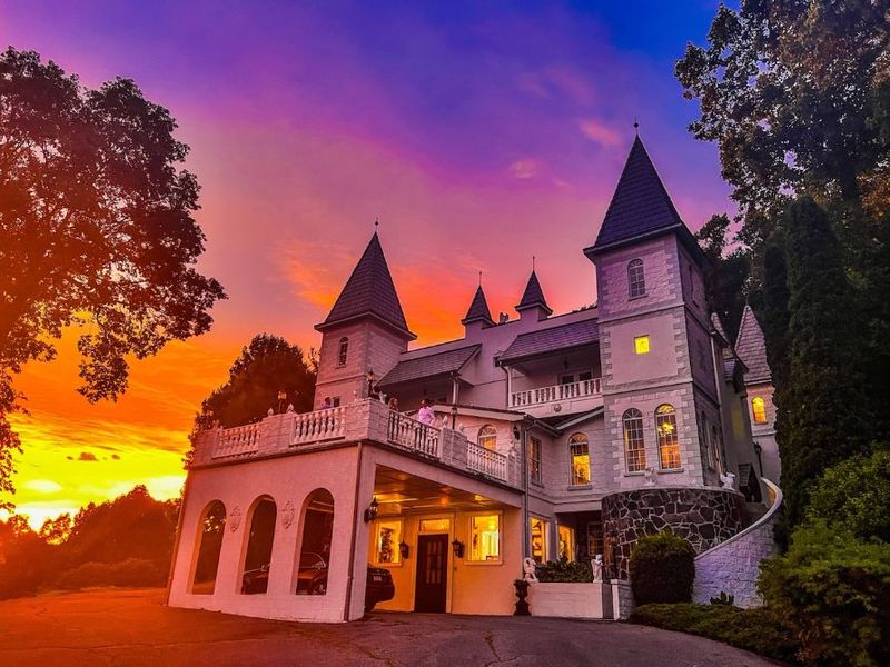 Smithmore Castle, Spruce Pine