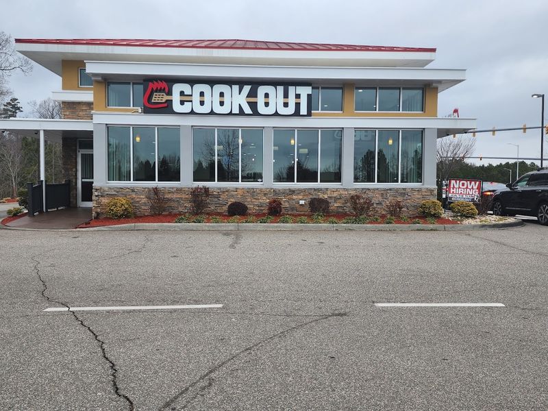 These 10 North Carolina Chains Prove The State Has Always Known How To Feed People Right - Decor Hint Cook Out: Milkshakes And Burgers That Make No Apologies