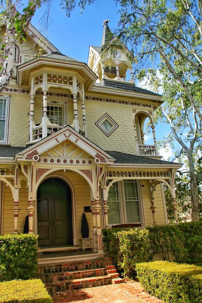 The 12 Best Small Towns in California Worth Paying A Visit In 2026 - Decor Hint Los Alamos