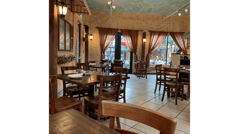 11 California's Central Coast Italian Restaurants That Don't Make Headlines, But Always Have A Crowd - Decor Hint Mama's Meatball