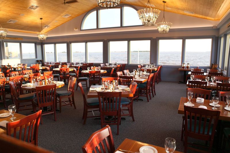 Oliver's On The Cape Fear