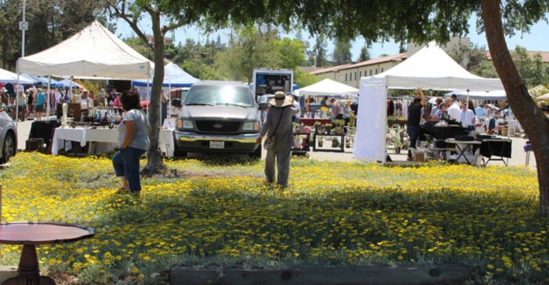 California Locals Are Heading To This Huge Flea Market That’s Simply Too Good To Pass Up