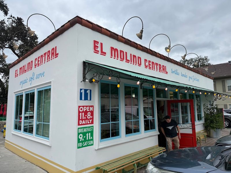 El Molino Central, Sonoma