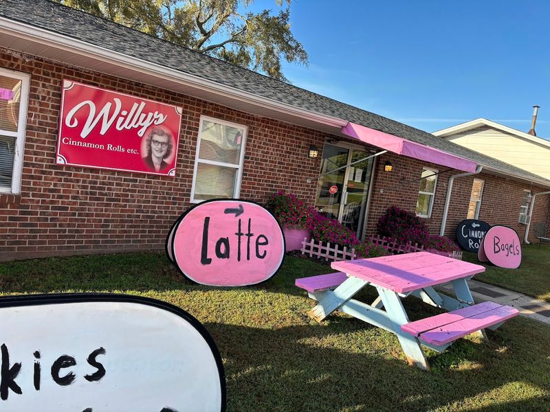 Willy’s Cinnamon Rolls, Etc., Pittsboro, NC