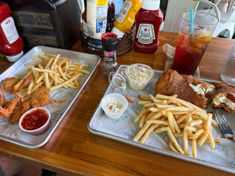 These Early Morning Bites At A Georgia Oceanfront Spot Are Worth The Drive - Decor Hint Support for Local Businesses and Georgia Craft Breweries