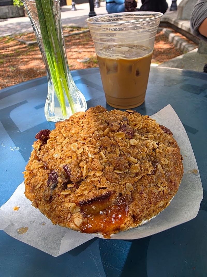 People Drive From All Over California To Eat At These Iconic Farm-To-Table Pies - Decor Hint Online Ordering Makes The Drive-And-Pickup Experience Easy