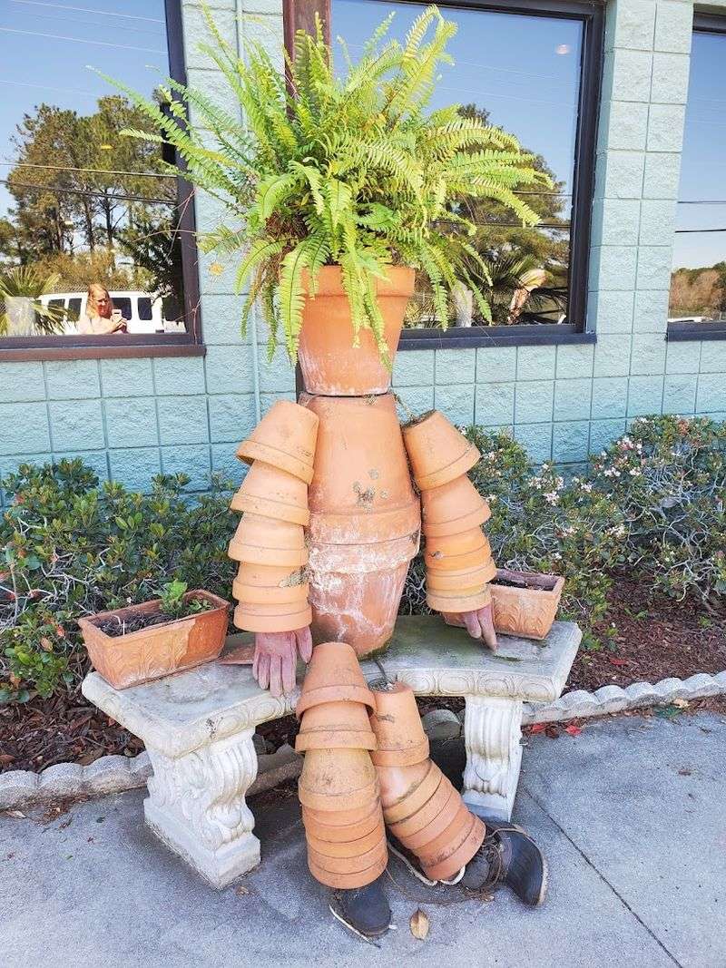 People Drive From All Over Georgia To Visit This Legendary BBQ Joint - Decor Hint A True Community Landmark With Deep Georgia Roots