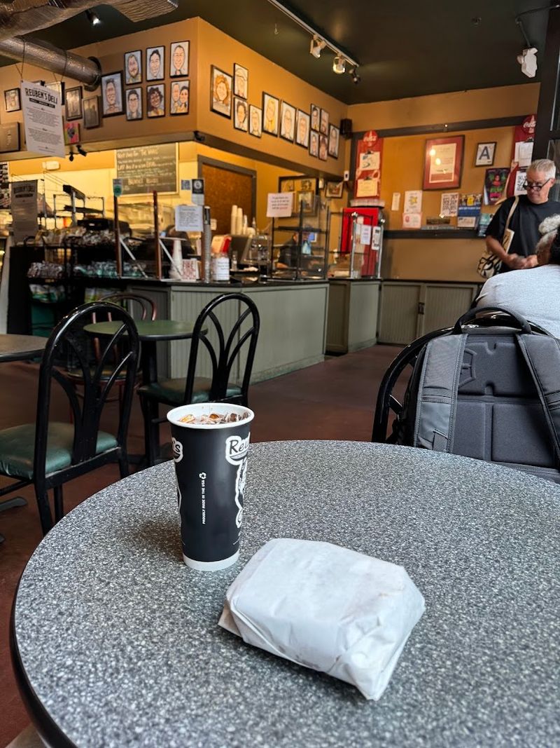 A Coffee Bar That Completes the Experience