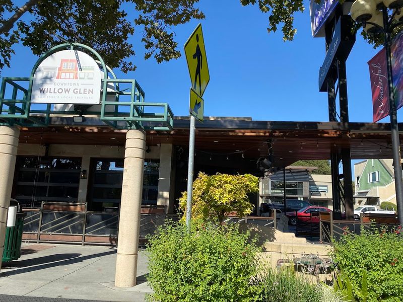 Willow Glen Neighborhood