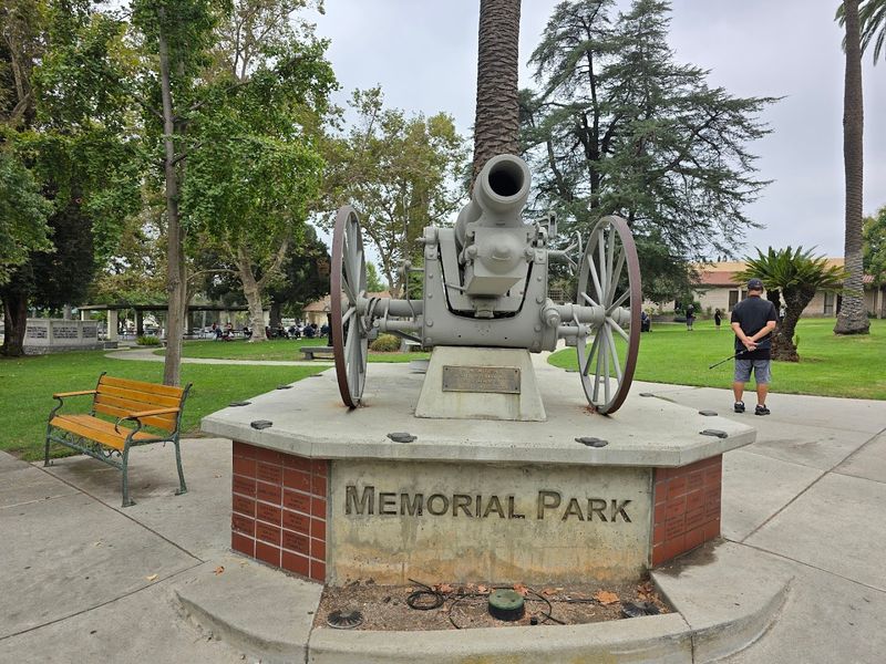 Sierra Madre Memorial Park, Sierra Madre