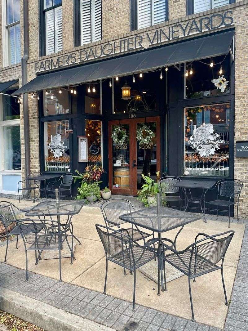 Farmer's Daughter Vineyards and Tasting Room