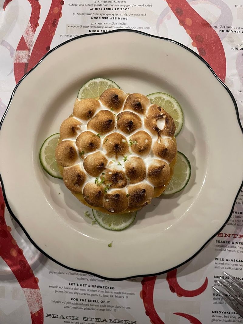 The Peruvian Scallops At This No-Frills California Restaurant Have Everyone Talking - Decor Hint Key Lime Pie As A Proper Finale