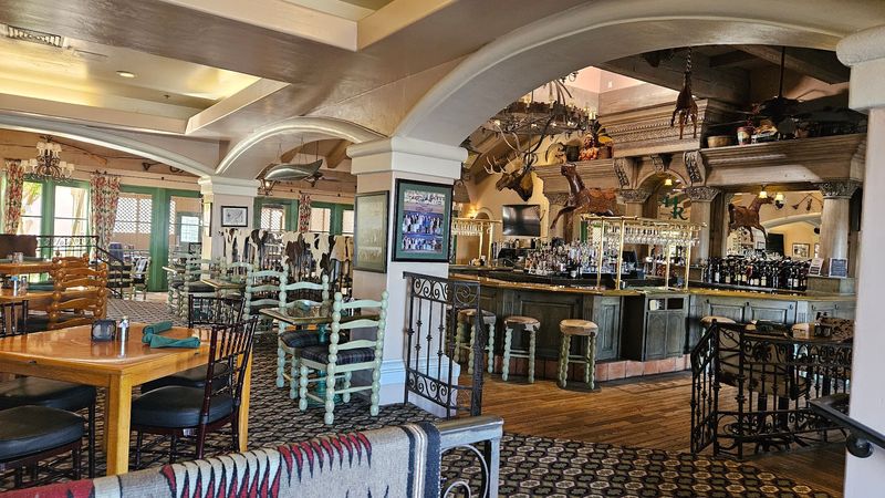 Harris Ranch Restaurant, Coalinga