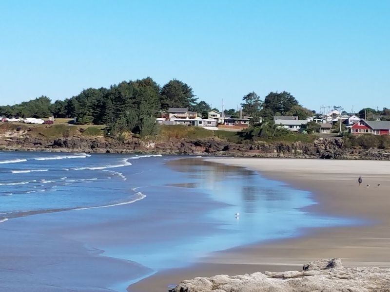 Why Oregonians Keep Coming Back To These Quiet Towns Every Time Life Gets Loud - Decor Hint Yachats