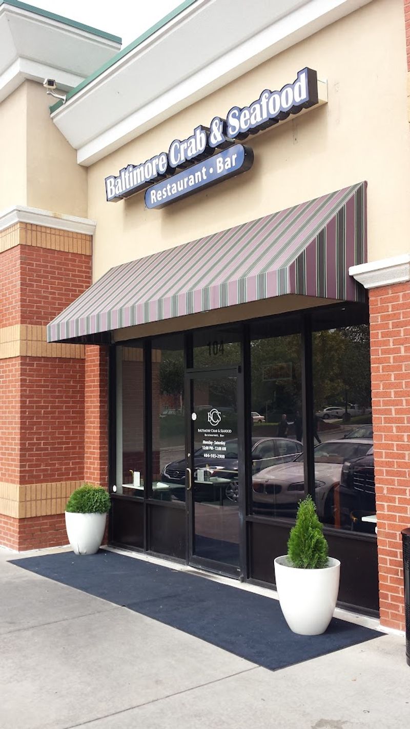 This Low-Key Georgia Restaurant Is Known For Wings That Keep People Coming Back - Decor Hint Live R&B Music on Wednesdays