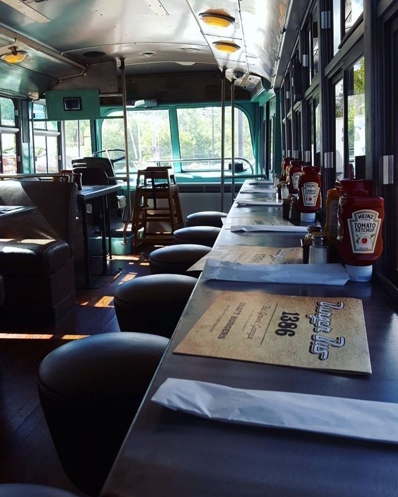 Ball Ground Burger Bus – Ball Ground