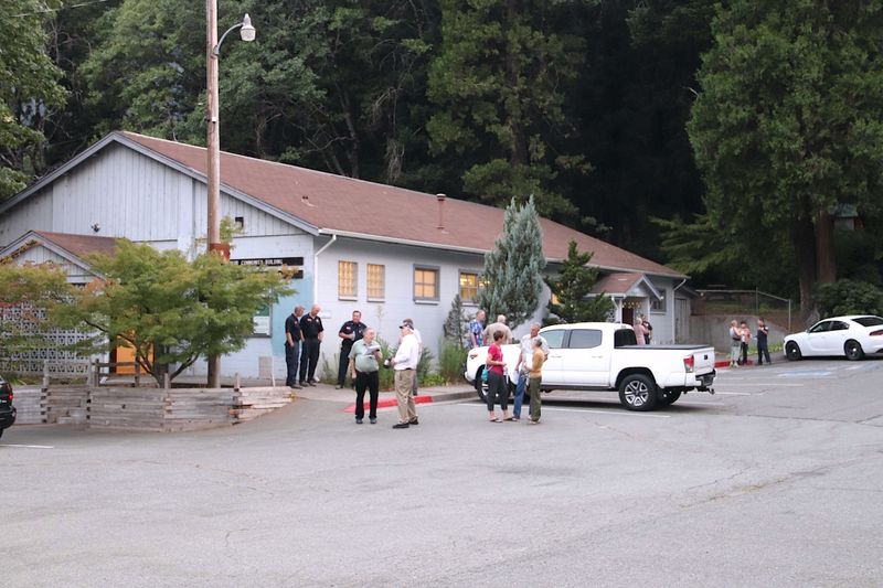 This Quiet California Railroad Town Feels Like A Step Back Into Railroading History This Spring - Decor Hint Dogwood Daze Festival Every May