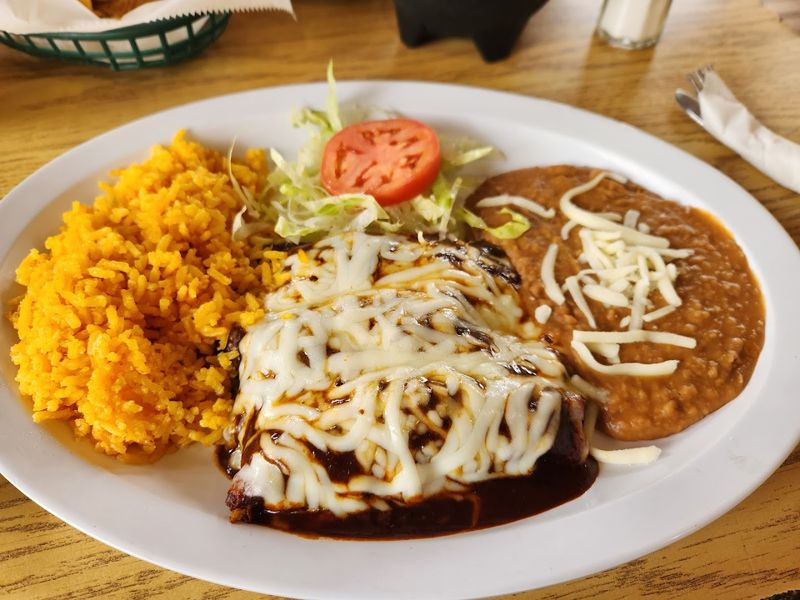 11 Amazing Family-Owned Mexican Restaurants In Wisconsin Locals Keep Coming Back To - Decor Hint Taqueria Buenavista, Milwaukee