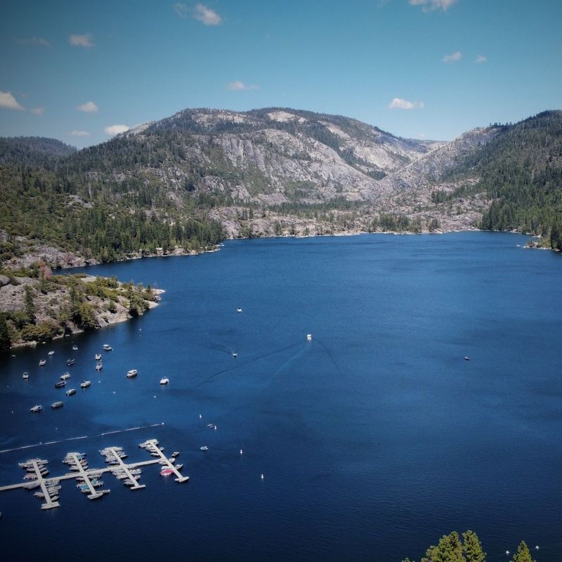 Pinecrest Lake, Pinecrest