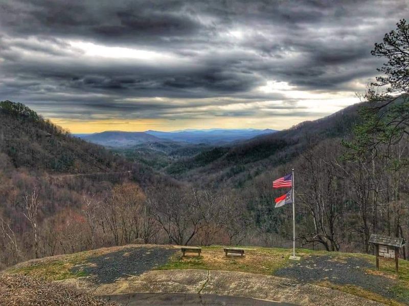 Point Lookout Trail, Old Fort