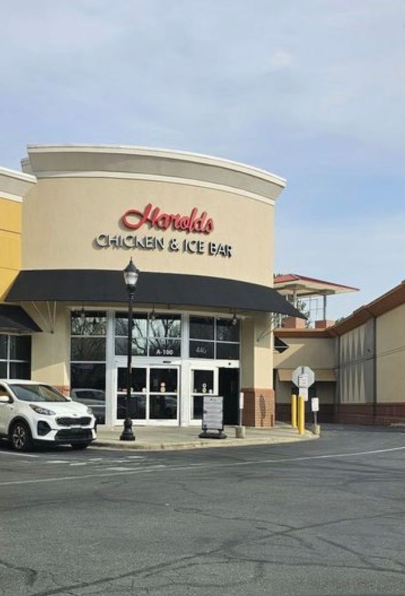 15 Georgia Fried Chicken Buffets That Keep Locals Coming Back - Decor Hint Harold's Chicken and Ice Bar