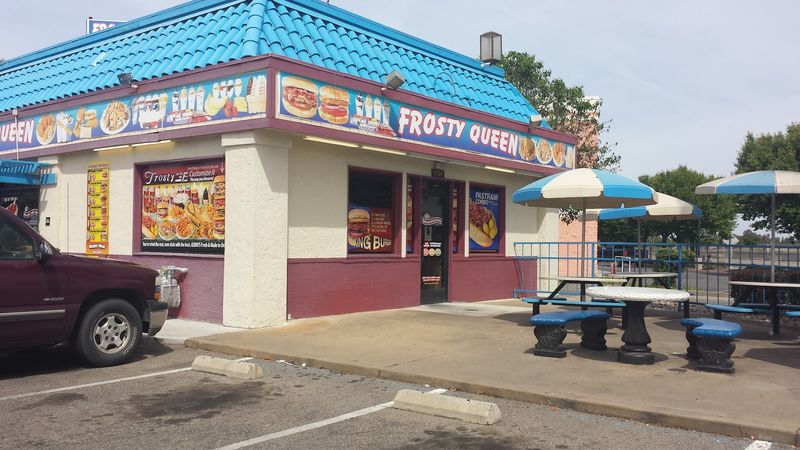 A Convenient Location Near The Movies Madera Theater