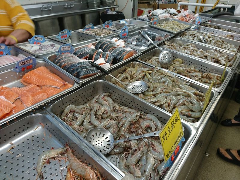 Seafood Counter With Wide Range
