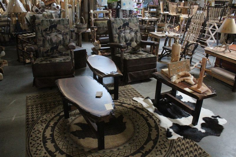 This Charming Amish Market In Michigan Is Home To An Unforgettable Deli - Decor Hint The Furniture That Stops You Mid-Bite