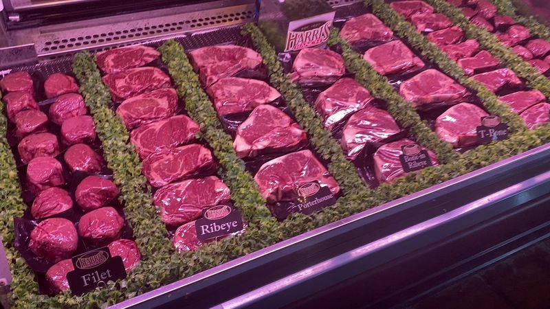 Harris Ranch Country Store, Coalinga