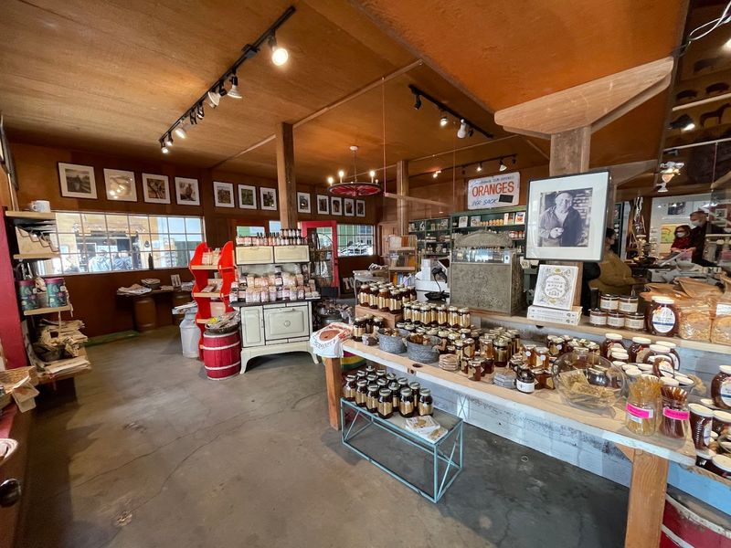 Palace Market, Point Reyes Station