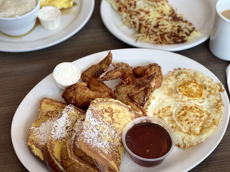 The Breakfast Menu That Keeps Locals Loyal