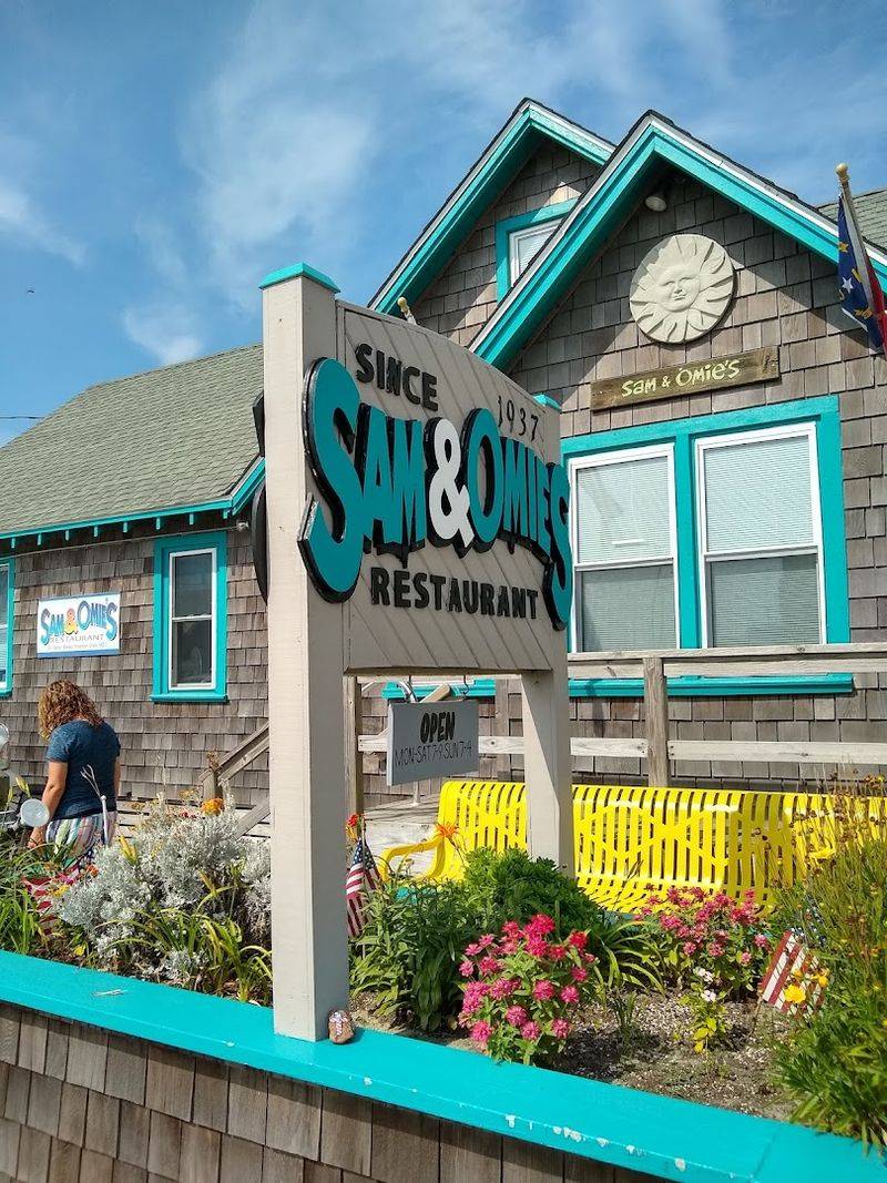 Sam & Omie's, Nags Head
