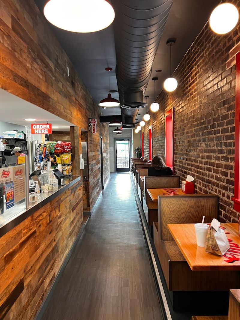 The Cheesesteak At This Georgia Restaurant Is So Good, You'll Be Hooked After The First Bite - Decor Hint A Warm Community Atmosphere on Marietta Square