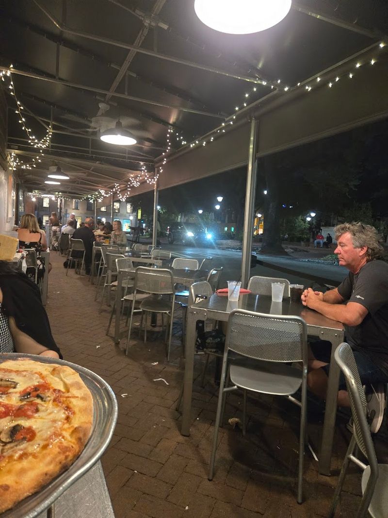 Vinnie Van GoGo's Steakhouse – Savannah, GA