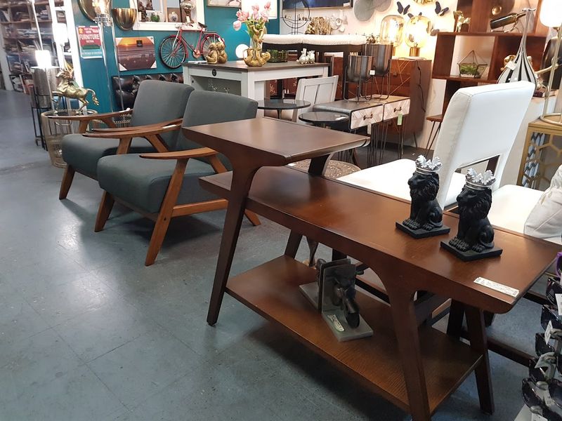 A Go-To Destination For Mid-Century Modern Finds
