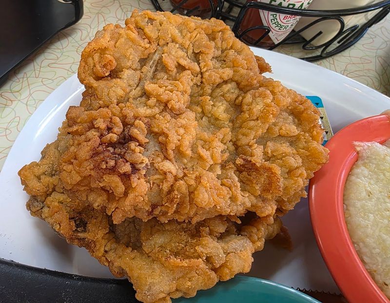 This 1950s Time-Capsule Diner In Atlanta Georgia Serves Lemon Icebox Pie Worthy Of Movie Fame - Decor Hint Comforting Southern Dishes