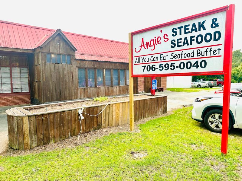 An Off-the-Beaten-Path Gem in Thomson